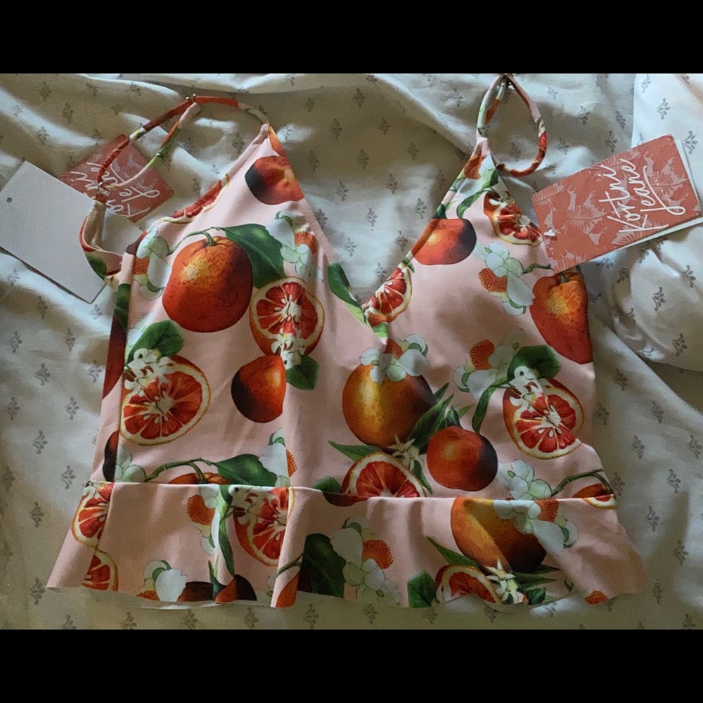 Kortni jeane NWT medium scoop back grapefruit